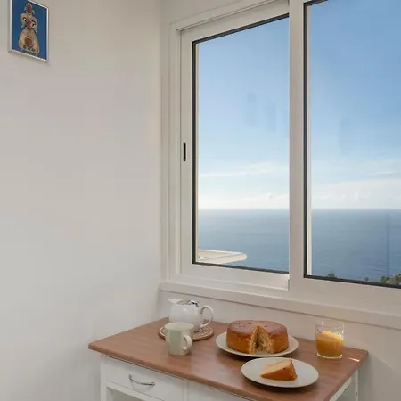 Garajau Vi By An Island * Santa Cruz (Madeira)