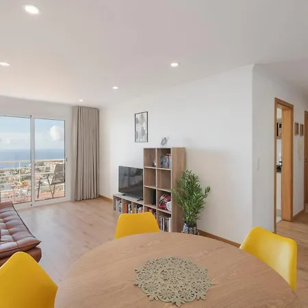 Garajau Vi By An Island