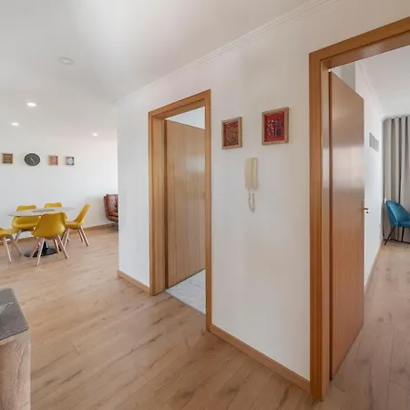 Garajau Vi By An Island